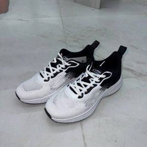 Мужские облегченные кроссовки в сетку Kajila.