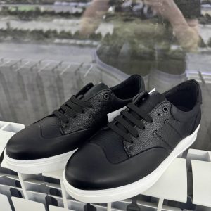 Мужские кожаные кеды низкие.